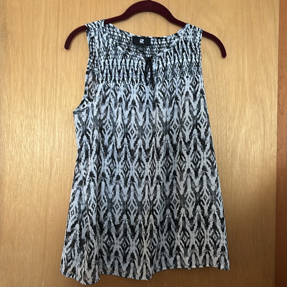 IZ Beyer sheer blouse sleeveless - Picture 4 of 4